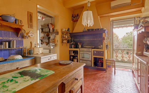 Maison à vendre    13 pièces • 409,48 m2 Saint-Étienne-les-Orgues