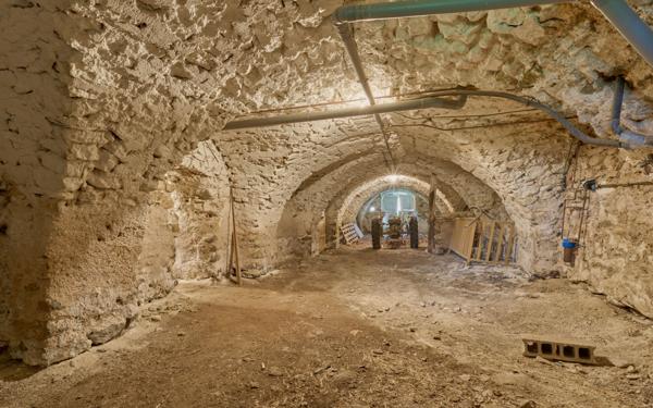 Maison à vendre    13 pièces • 409,48 m2 Saint-Étienne-les-Orgues