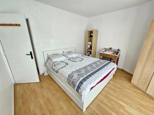 Appartement à vendre 4 pièces RIS ORANGIS (91)
