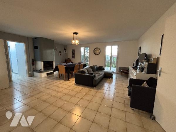 PAVILLON DE 125m² - BOTZ-EN-MAUGES