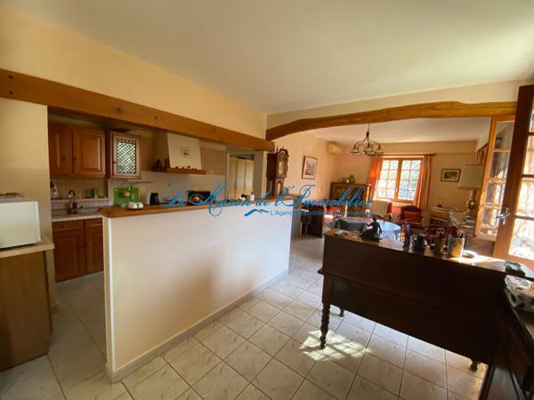 St Jean du Gard, maison cévenole en pierres F6 avec de terrain 6,9 hectares avec sources