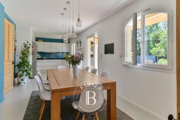 Saint-Cyr-au-Mont-d'Or, Maison 5 Chambres -  275 m² à vendre