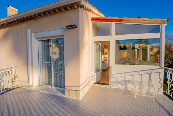 Villa Hyères 5 pièce(s) deux appartements159 m2