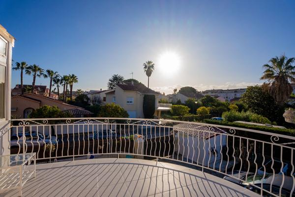 Villa Hyères 5 pièce(s) deux appartements159 m2