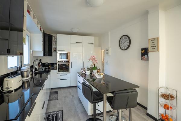 Villa Hyères 5 pièce(s) deux appartements159 m2