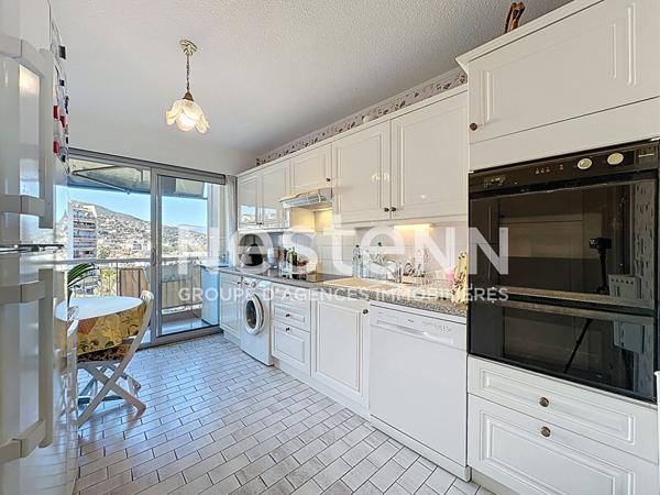 MANDELIEU : 3P CANNES MARINA plein SUD avec grand garage