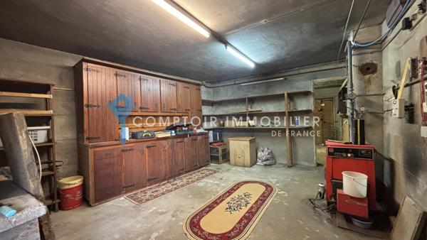 Maison
                                                                                                                                                                                                                                                                                                                        6 pièce(s)                                                                                                                                                                                                          5 chambre(s)                                                                                                                                                                                                          130  m²