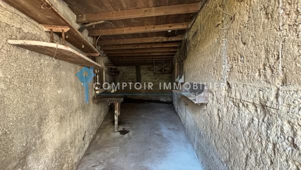 Maison
                                                                                                                                                                                                                                                                                                                        6 pièce(s)                                                                                                                                                                                                          5 chambre(s)                                                                                                                                                                                                          130  m²