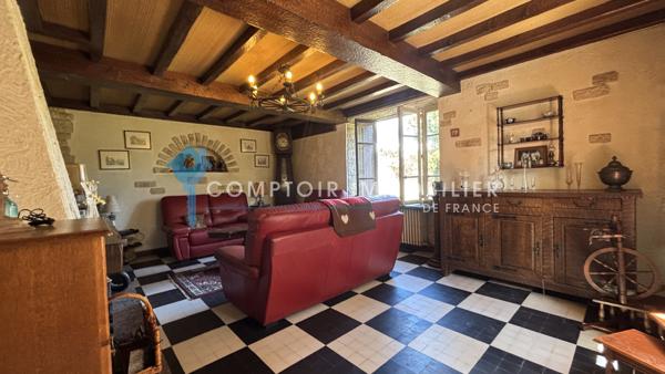 Maison
                                                                                                                                                                                                                                                                                                                        6 pièce(s)                                                                                                                                                                                                          5 chambre(s)                                                                                                                                                                                                          130  m²