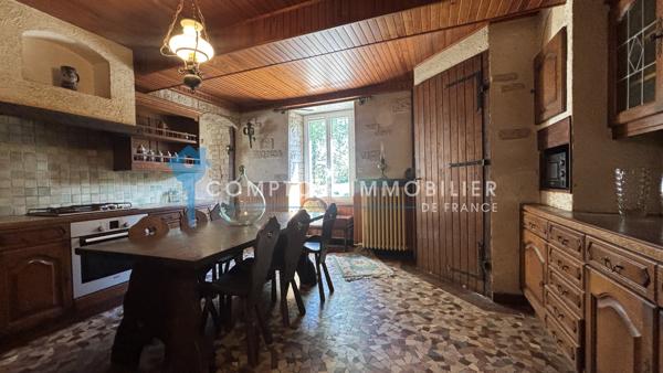 Maison
                                                                                                                                                                                                                                                                                                                        6 pièce(s)                                                                                                                                                                                                          5 chambre(s)                                                                                                                                                                                                          130  m²