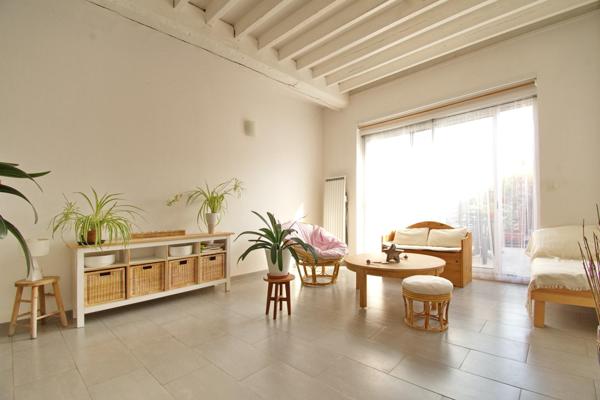 Lesquin – Une maison ancienne aux volumes vraiment surprenants