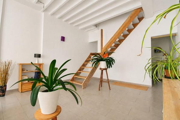 Lesquin – Une maison ancienne aux volumes vraiment surprenants