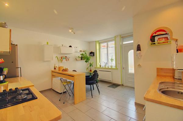 Lesquin – Une maison ancienne aux volumes vraiment surprenants