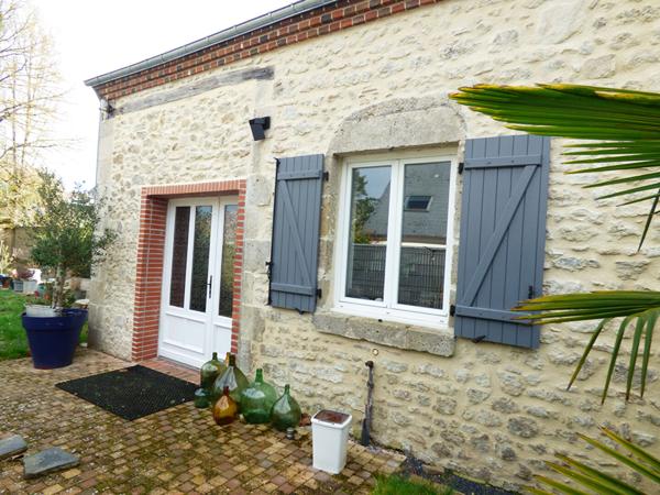 Maison Saint Denis De L Hotel 4 pièce(s) 79.80 m2