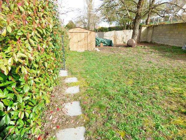 Maison Saint Denis De L Hotel 4 pièce(s) 79.80 m2