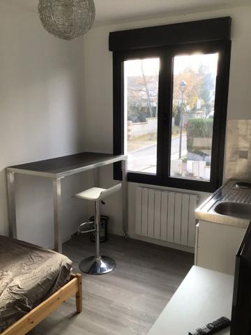 Appartement Saint Hilaire Saint Mesmin 1 pièce(s) 14.32 m2