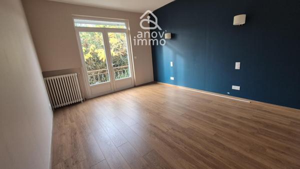 Maison
                                                                                                                                                                                                                                                                                                                        10 pièce(s)                                                                                                                                                                                                          4 chambre(s)                                                                                                                                                                                                          229  m²