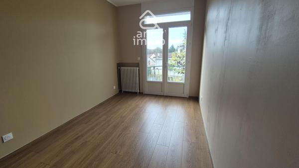Maison
                                                                                                                                                                                                                                                                                                                        10 pièce(s)                                                                                                                                                                                                          4 chambre(s)                                                                                                                                                                                                          229  m²