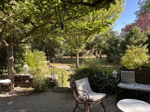 A 5 minutes du golf de Pont Royal ,Maison de charme à Vernègues avec piscine et jardin