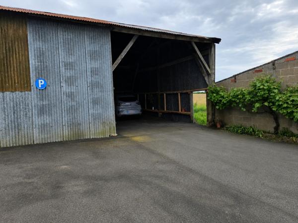 hangar + dépendance
