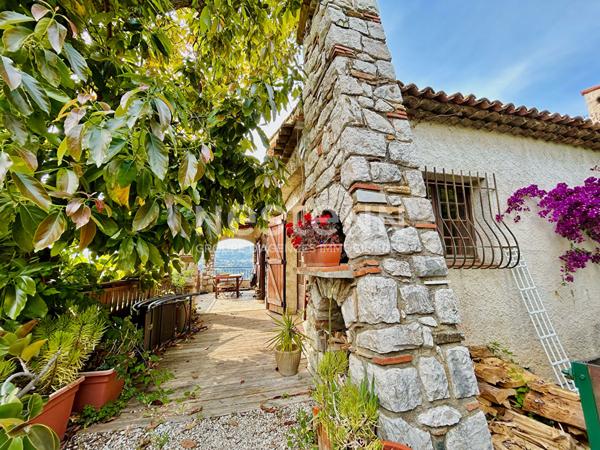 Villa provençale avec Restaurant, Vue Panoramique à 360° sur Nice - 9 pièces, 213,3 m²