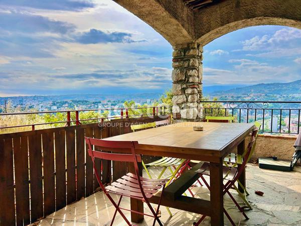 Villa provençale avec Restaurant, Vue Panoramique à 360° sur Nice - 9 pièces, 213,3 m²