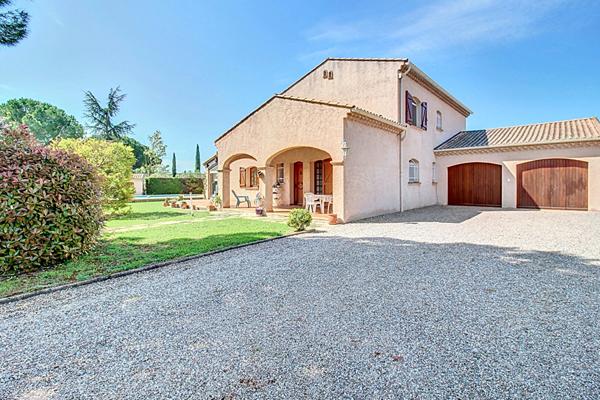MAISON FAMILIALE A VENDRE - LES ARCS 187m² + DOUBLE GARAGE + PISCINE 10x5m