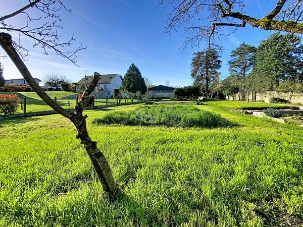 Terrain constructible de 385 m² Bouchemaine, secteur Pruniers rue des Moulins