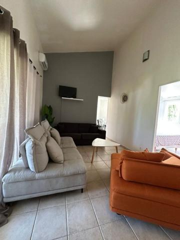 Villa T3 mitoyenne à L'Île ROUSSE