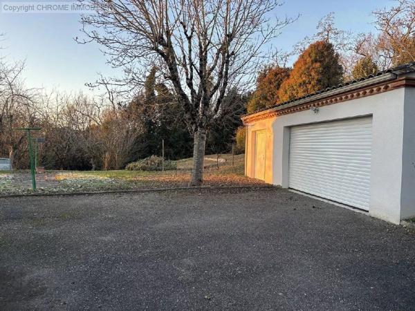 Vente                                                      Maison
                        
                     8 pièces                      202 m2                     à Marmande