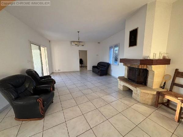 Vente                                                      Maison
                        
                     8 pièces                      202 m2                     à Marmande