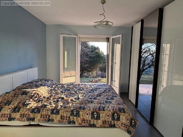 Vente                                                      Maison
                        
                     8 pièces                      202 m2                     à Marmande