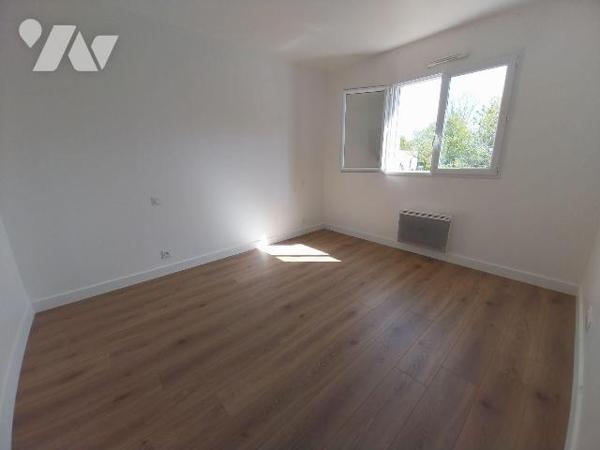 Maison à vendre à Vitré (35500) en Ille-et-Vilaine (35)

Dans un cadre agréable et verdoyant,...