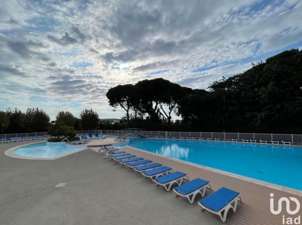 Appartement 5 pièces de 101 m² à Mandelieu-la-Napoule (06210)