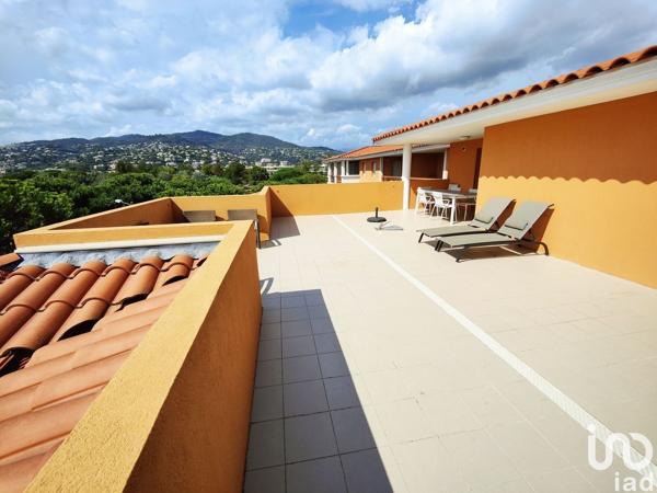 Appartement 5 pièces de 101 m² à Mandelieu-la-Napoule (06210)