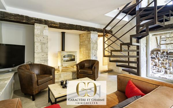 Cahors (46000) Proche Cahors: Mas Occitan restauré avec 2 gîtes - Prestige