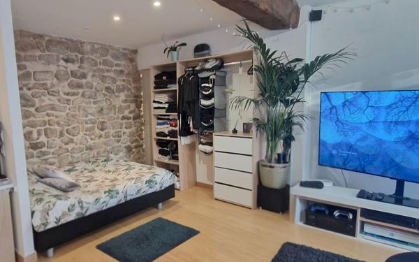 Appartement à louer    1 pièce •  Vaux-sur-Seine