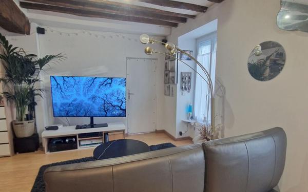 Appartement à louer    1 pièce •  Vaux-sur-Seine