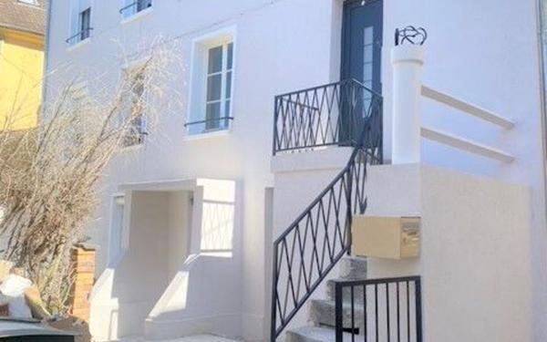 Appartement à louer    1 pièce •  Vaux-sur-Seine