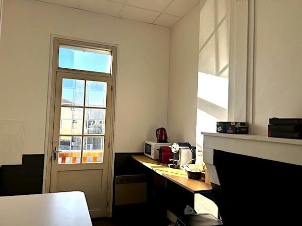Pessac Centre – Bureau de 95,60 m² avec usage mixte professionnel / habitation