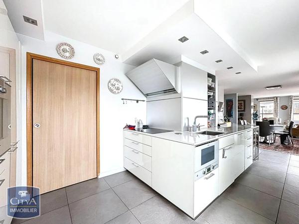 Appartement à vendre 4 pièces 168.51m²