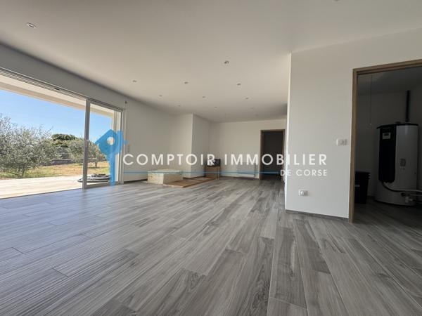 Maison
                                                                                                                                                                                                                                                                                                                        4 pièce(s)                                                                                                                                                                                                          3 chambre(s)                                                                                                                                                                                                          112.56  m²