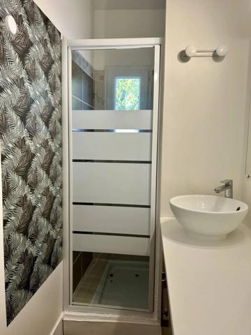 Louer une maison meublée de type 5 de plain-pied 100m2 à Talence proche fac et tram B et jardin