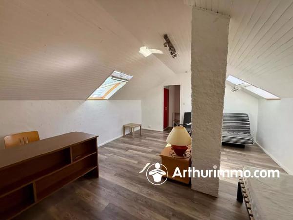 Vente                                                      Appartement
                        
                     1 pièces                      25 m2                     à Belfort