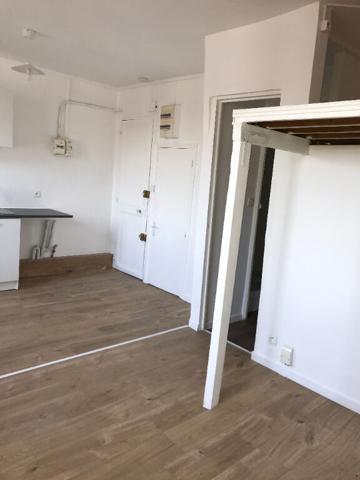 APPARTEMENT - STUDIO - 17m² - IVRY SUR SEINE