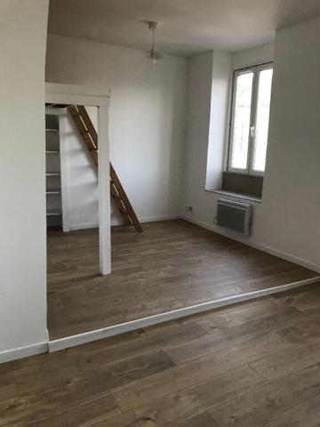 APPARTEMENT - STUDIO - 17m² - IVRY SUR SEINE