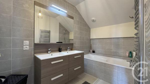 Appartement T5 à vendre  5 pièces - 137,49 m2 ANNECY LE VIEUX - 74