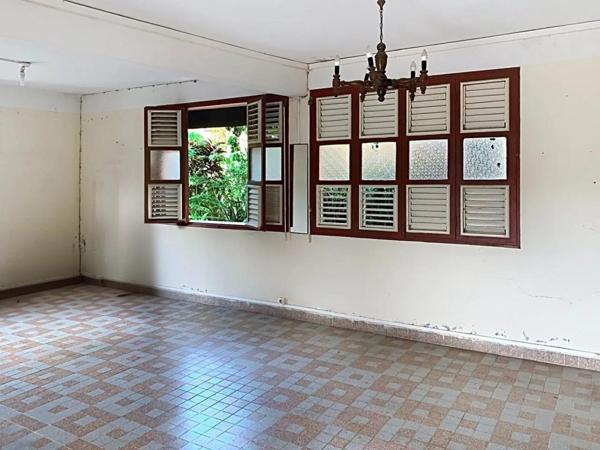 Maison 5 pièces à Fleur d'Epée Trinité