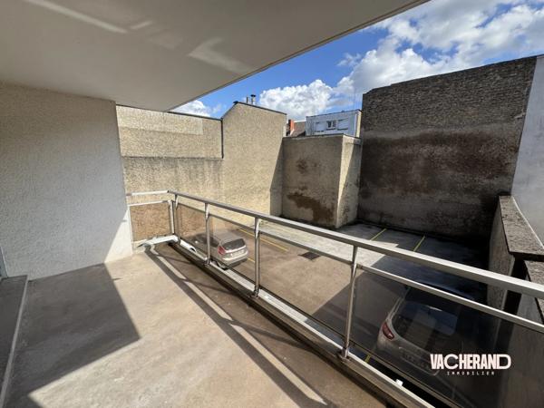Appartement deux chambres avec balcon et parking