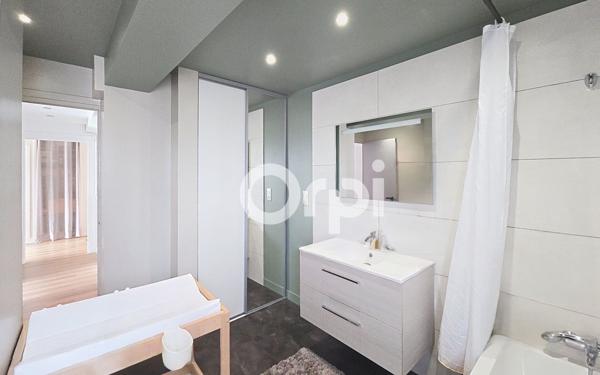 Appartement à vendre    5 pièces • 170,60 m2 Toulon